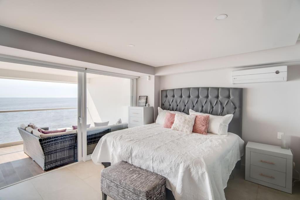 Apartment Harbor 9005 Beachfront 2bdr By Moikkarentals Puerto Vallarta