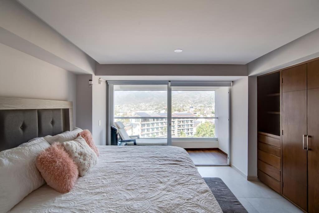 Apartment Harbor 9005 Beachfront 2bdr By Moikkarentals Puerto Vallarta