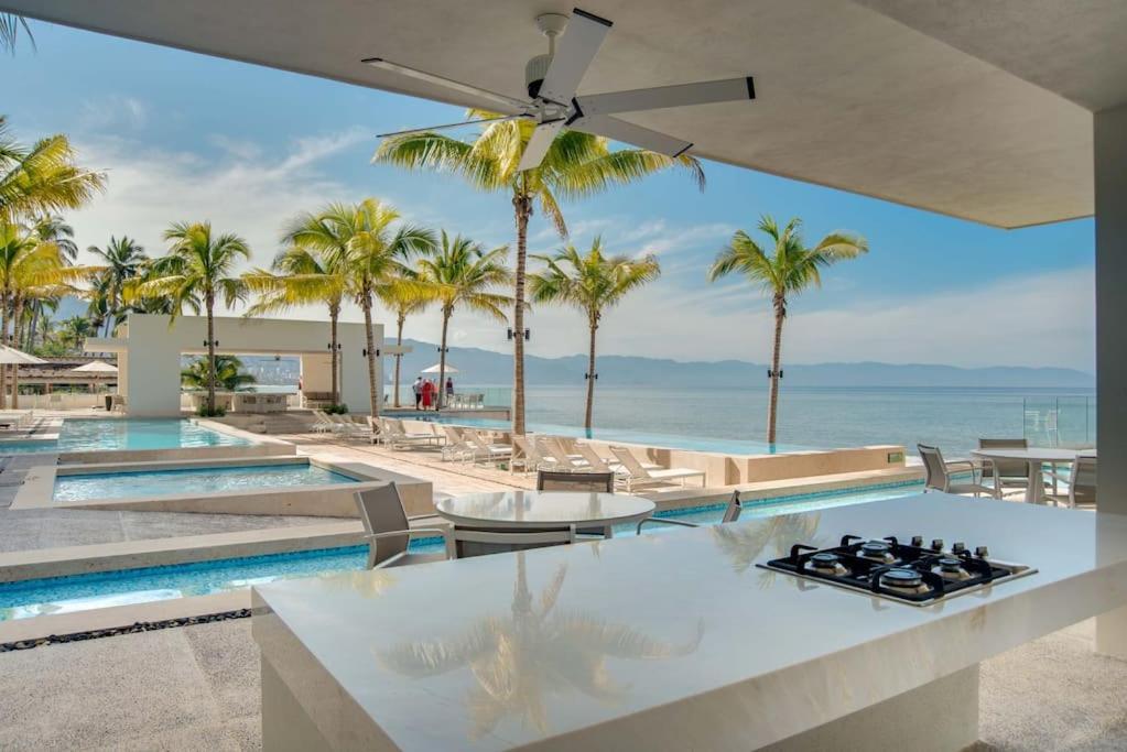 Apartment Harbor 9005 Beachfront 2bdr By Moikkarentals