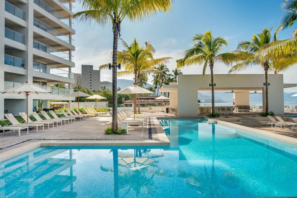 Harbor 9005 Beachfront 2bdr By Moikkarentals