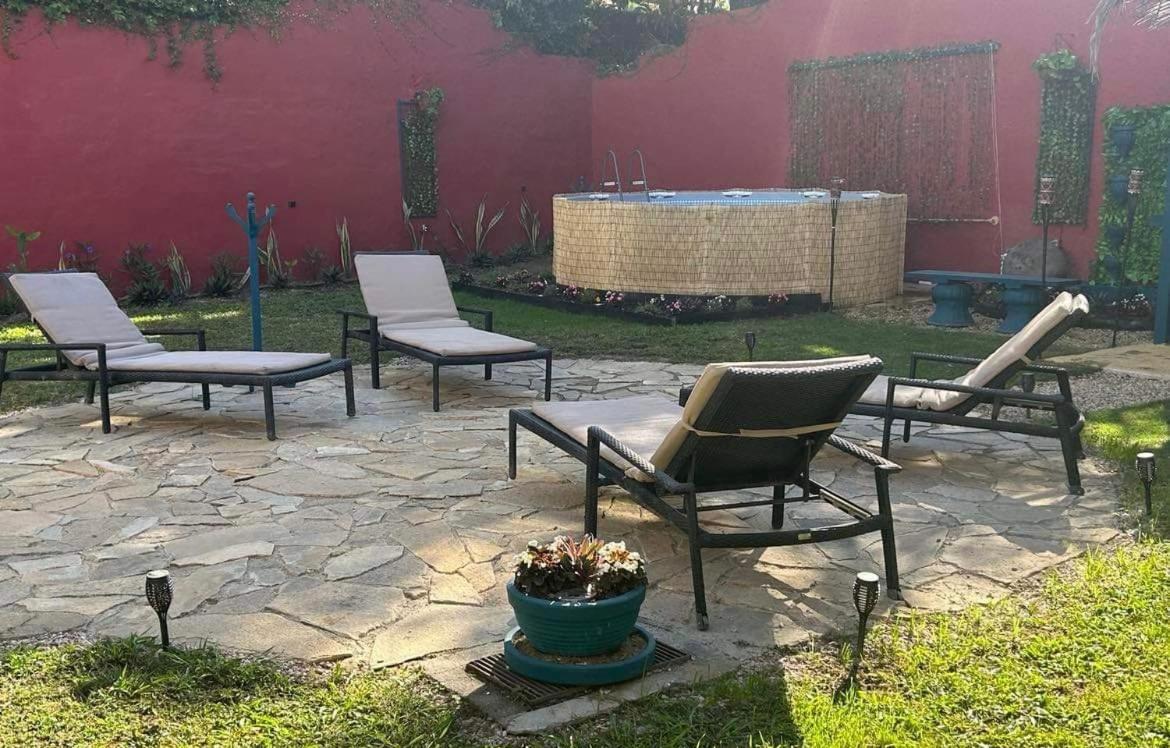 Oasis-solo Traveller Studio Bed & Breakfast