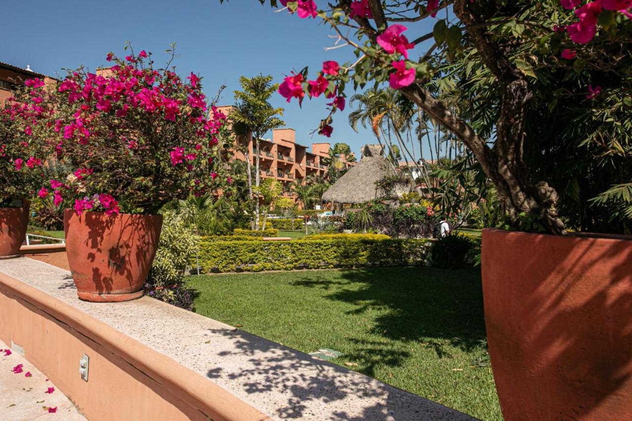 Avenida Paseo De La Marina 249, Marina Vallarta, 48335, Jal *