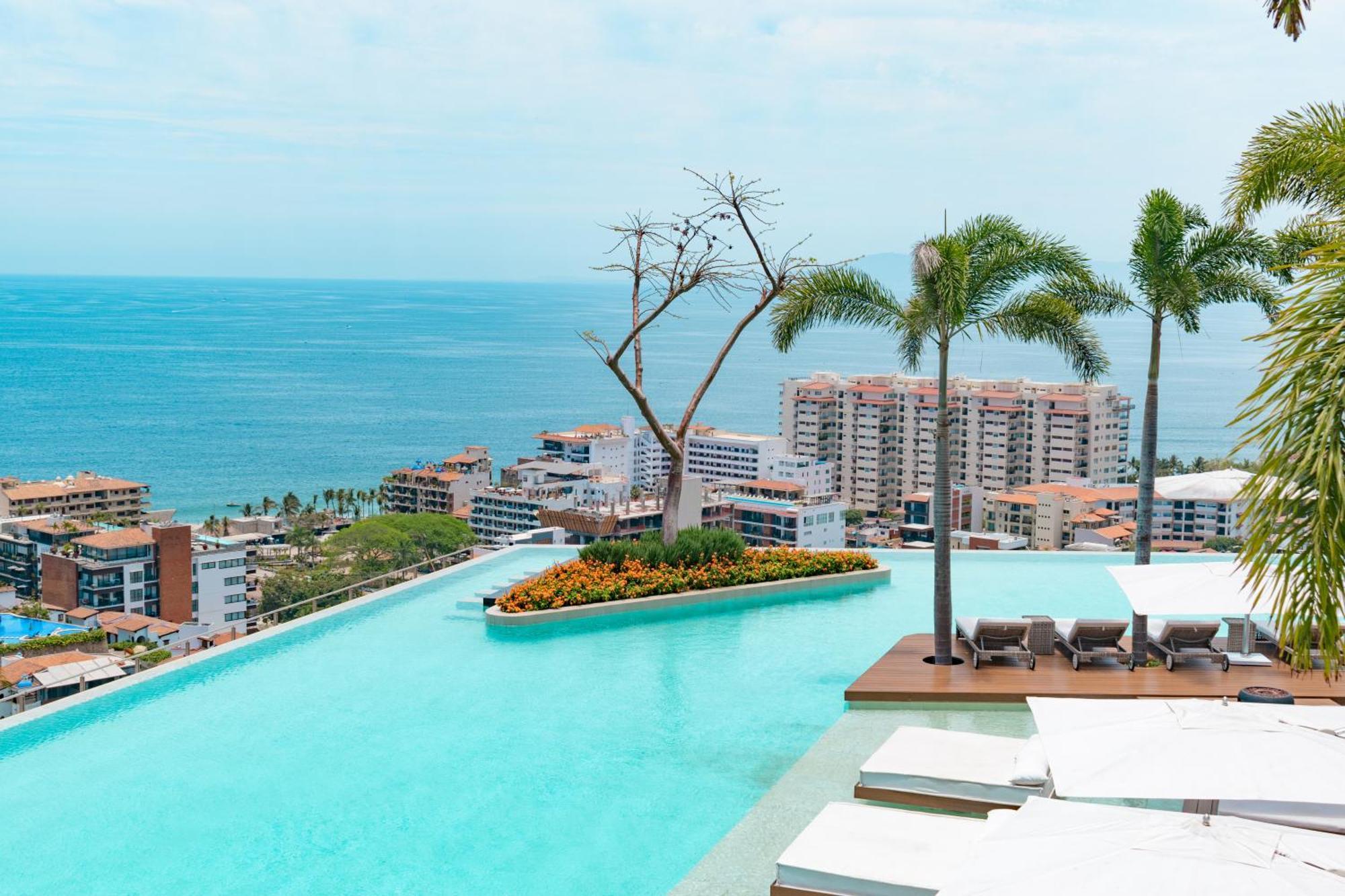 Maxwell Residences Romantic Zone