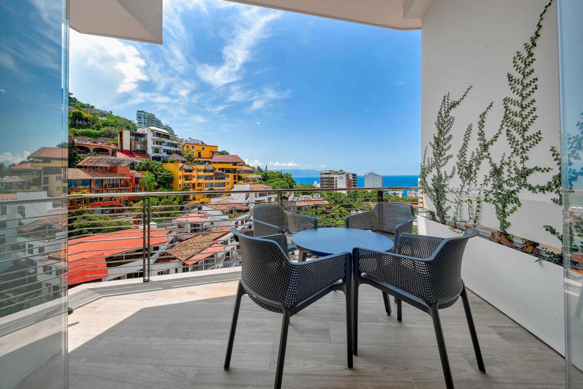 Maxwell Residences Romantic Zone Hotel 4*