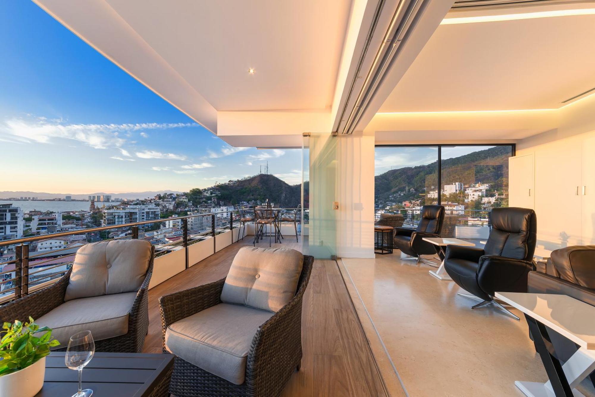 Maxwell Residences Romantic Zone Hotel