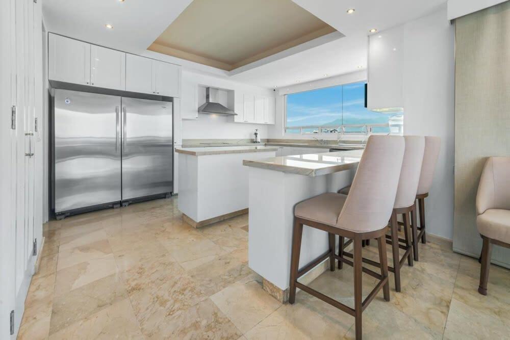 Shangri-la Torre5-7b-pv Apartment *