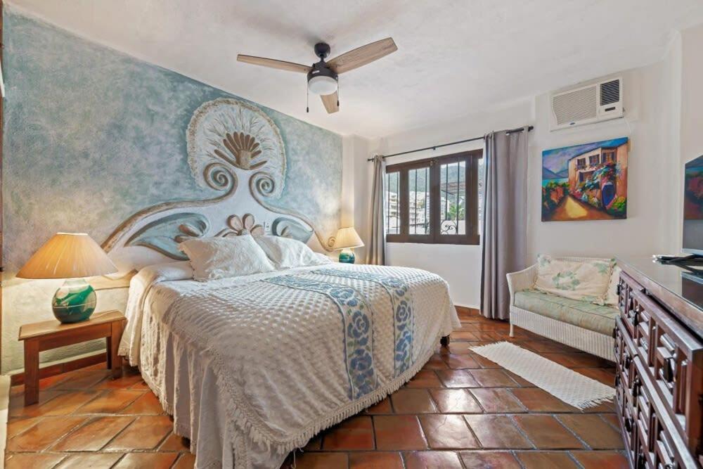 Ocean View 2br Condo-balcony-beach-pool Apartment Puerto Vallarta