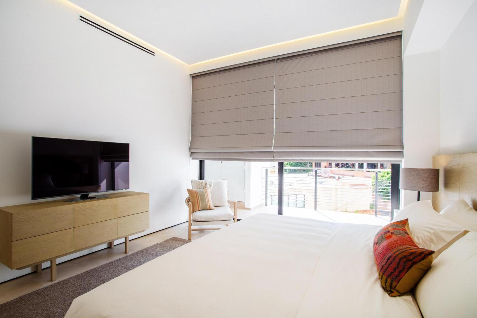Romantic Zone's Largest Rooftop With Luxe Ocean Views Holiday home *