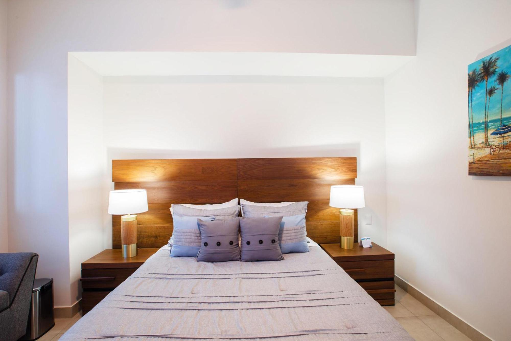 Sleek Versalles 2br Roma Encore Holiday home