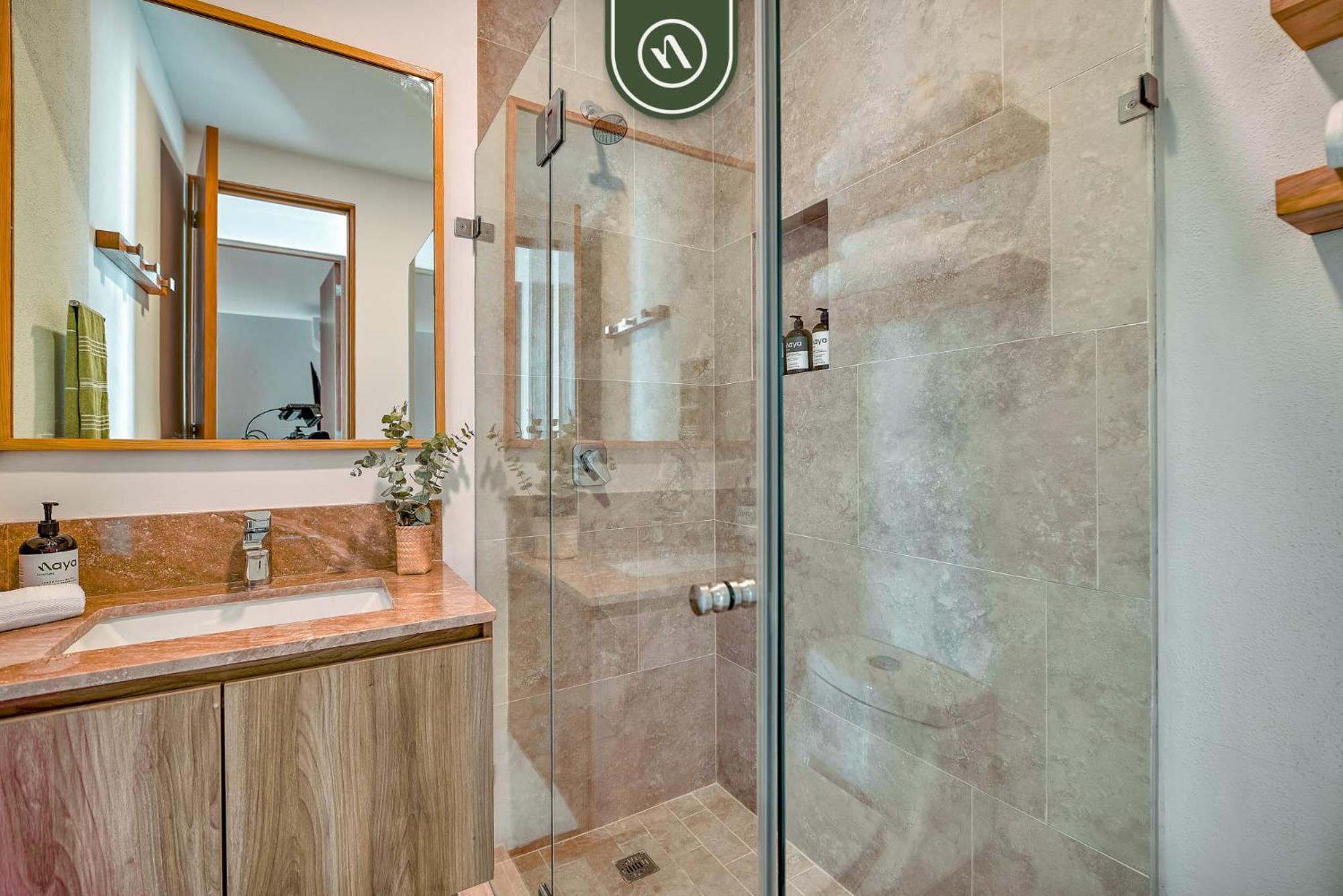 Apartment Brand New 2br Right Next To Center - Pool *