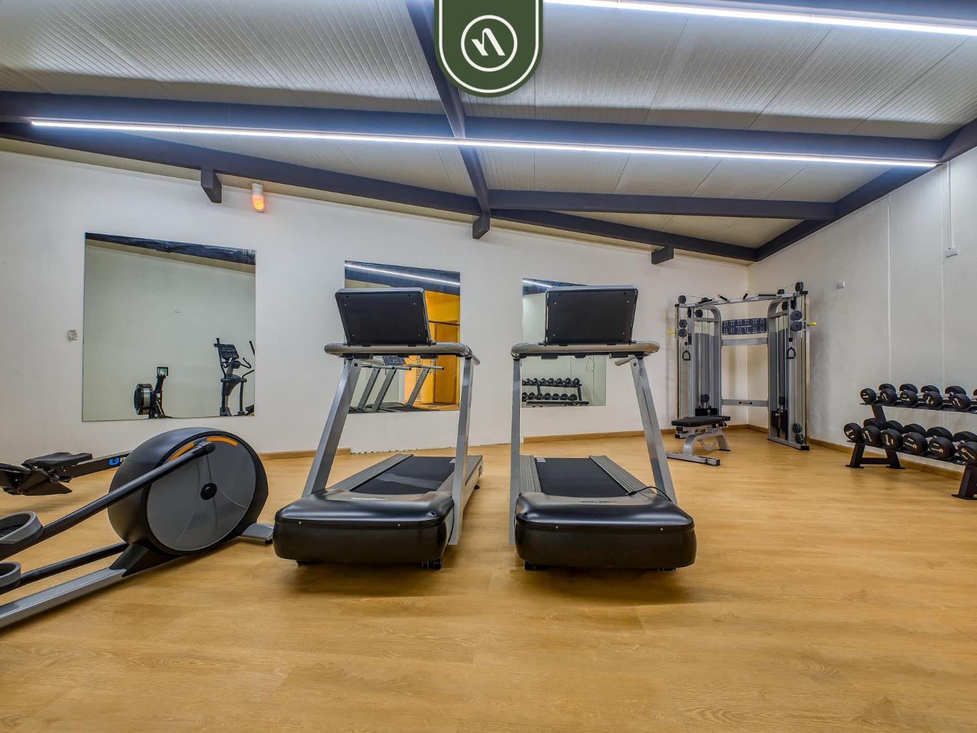 Brand New 2br Right Next To Center - Pool *