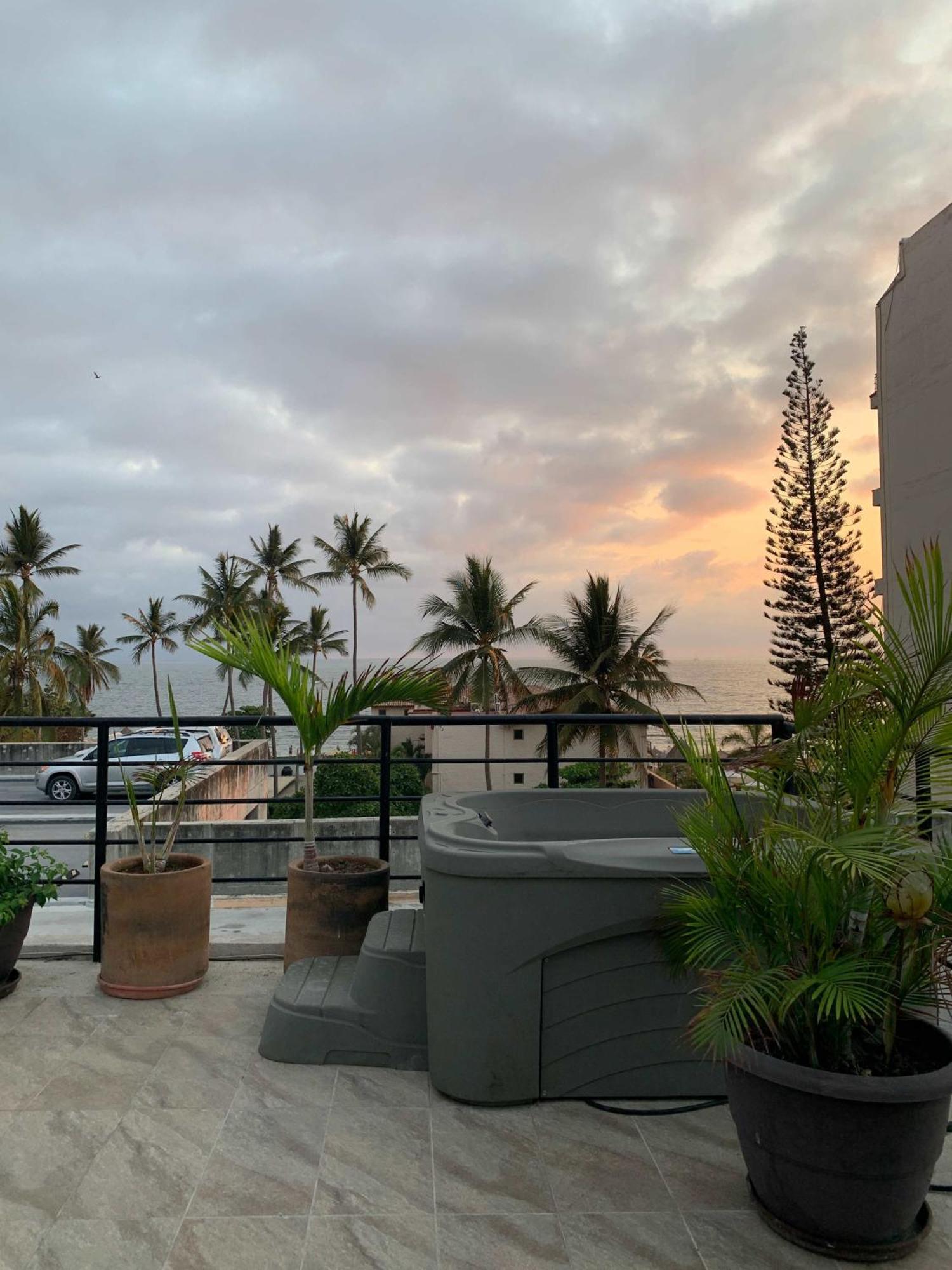 2 Bedroom Penthouse Paradise Near The