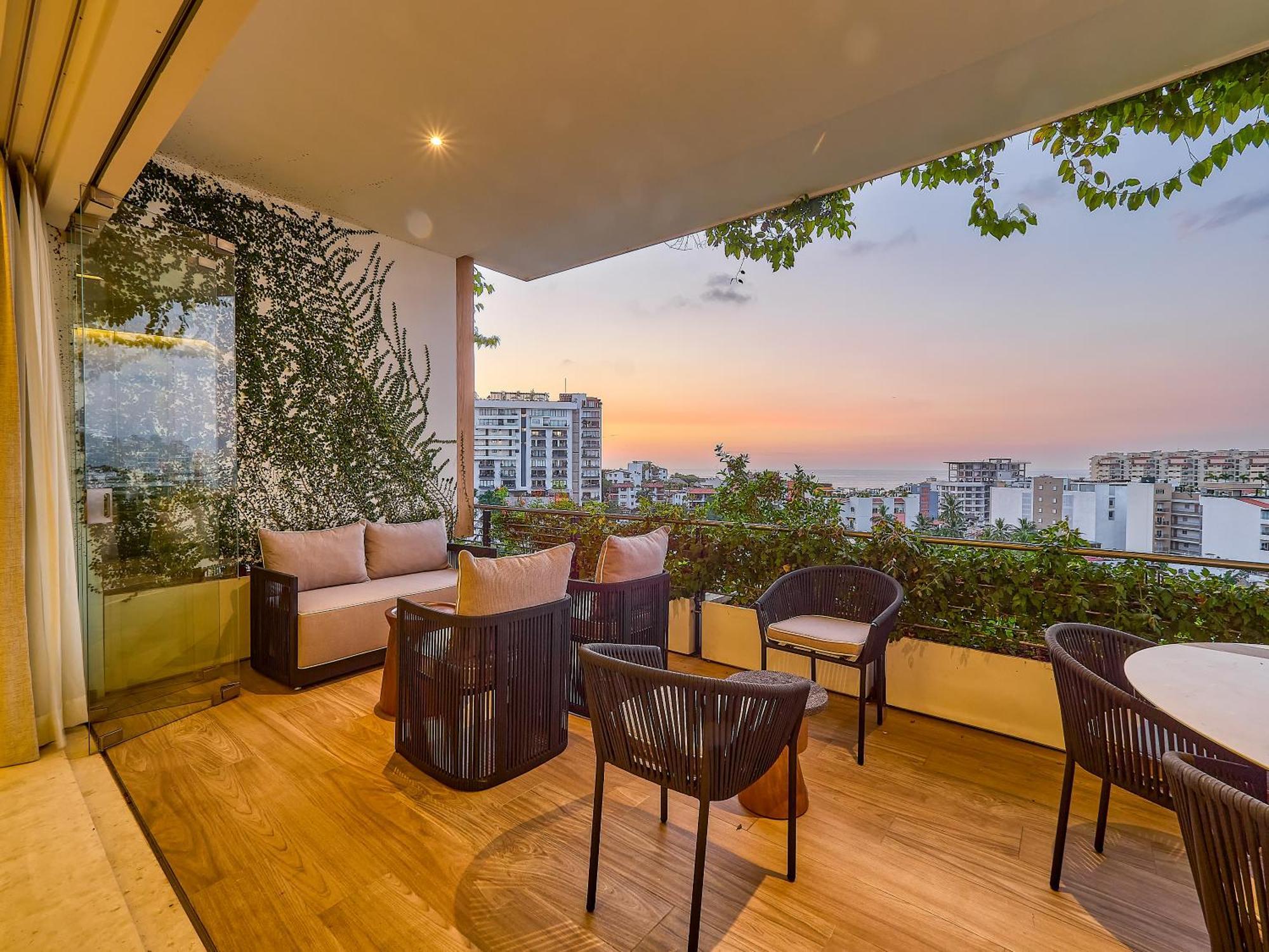 Hotel Maxwell Residences Romantic Zone Puerto Vallarta