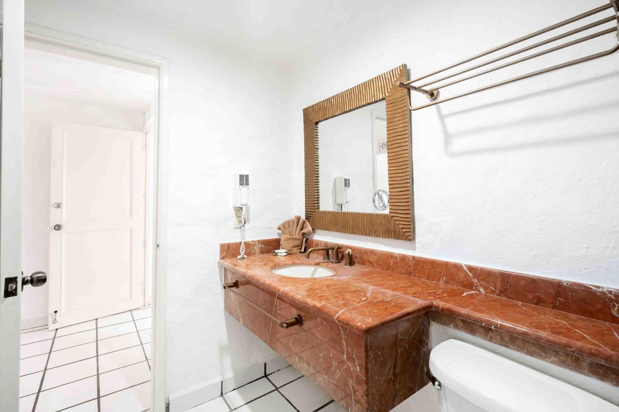 Apartment Hermoso En Tules, Frente Al Mar En Medio De Hermosos Jardines, Es Unico!!!
