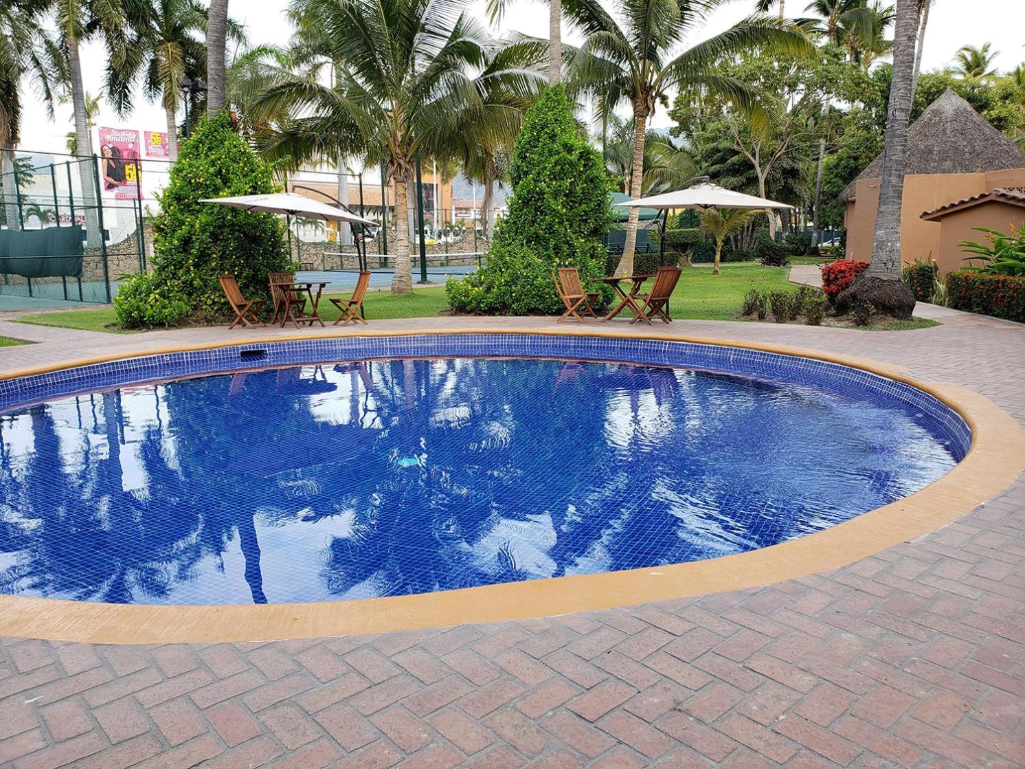 Hermoso En Tules, Frente Al Mar En Medio De Hermosos Jardines, Es Unico!!! *