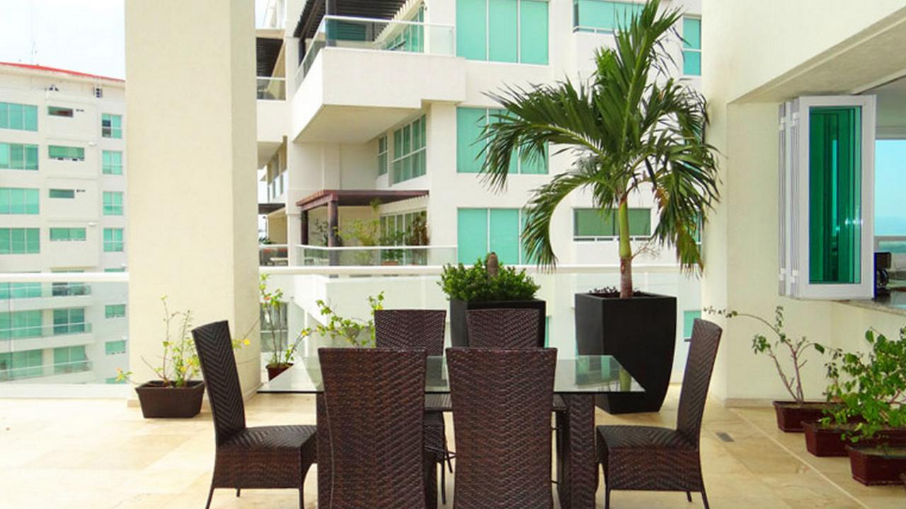 Capitan Shangrila's Unlimited Luxury Aparthotel