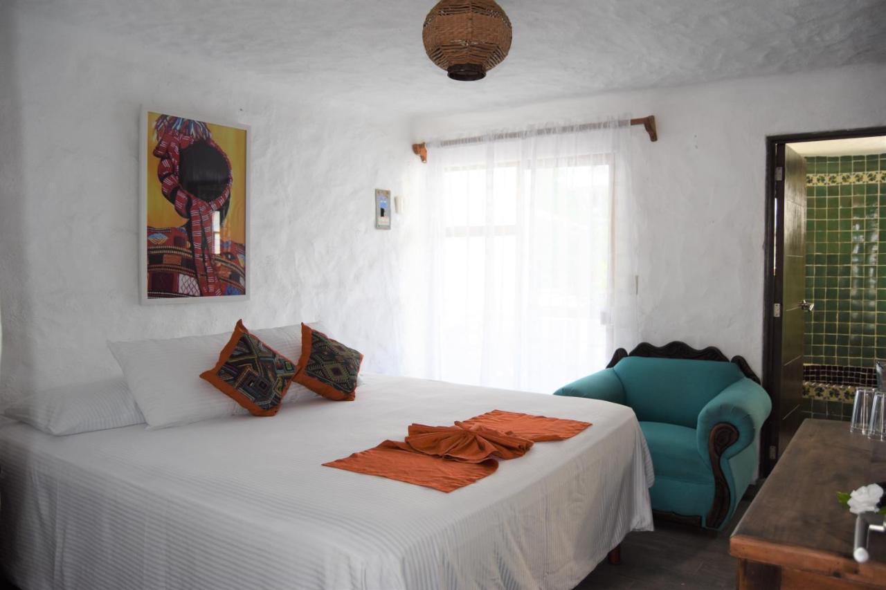 Petit Pilitas (adults Only) 3*